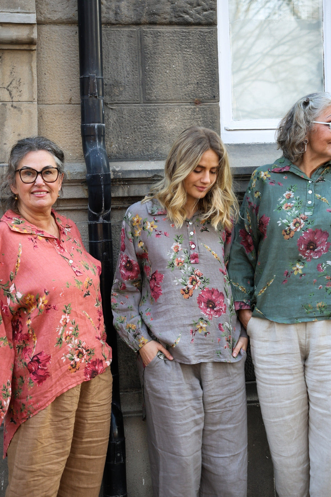 Daisy Attitude Flowery Linen Blouse, Tomato